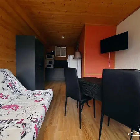 8 Bis Apartment *